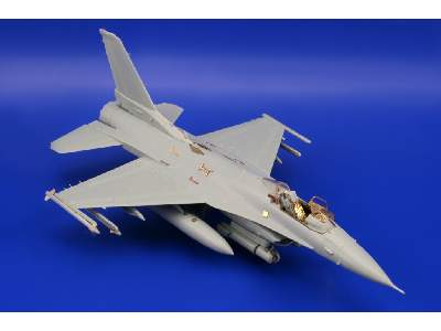  F-16CJ S. A. 1/72 - Academy Minicraft - blaszki - zdjęcie 5