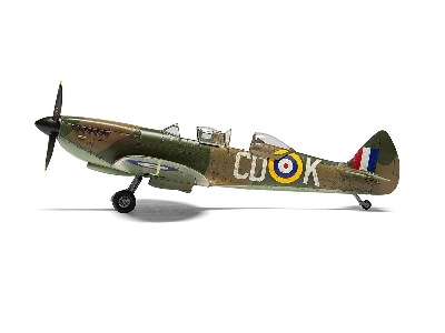 Supermarine Spitfire Tr.9 - zdjęcie 15