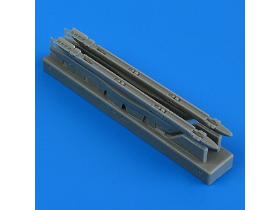 Sepecat Jaguar Gr.1/Gr.1a - Upper Pylons With Adapters Airfix - zdjęcie 1