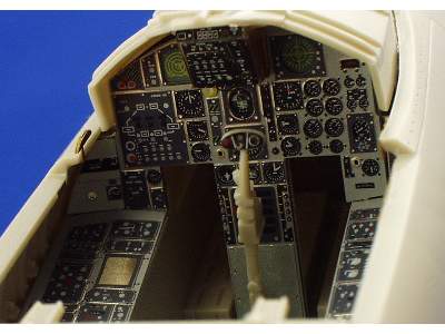  F-15C interior 1/32 - Tamiya - blaszki - zdjęcie 5