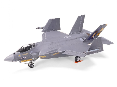 Lockheed Martin F-35 C Lightning Ii - zdjęcie 2