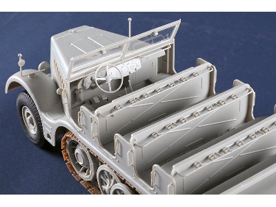 Schwerer Zugkraftwagen 18 T Sd.Kfz.9 Artillery Version - zdjęcie 8