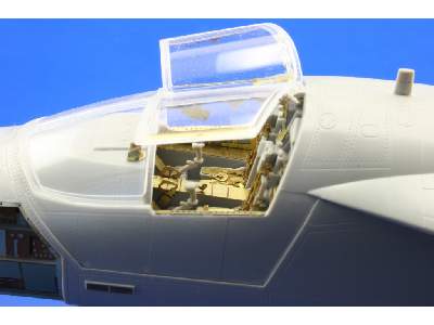  F-111 late seatbelts 1/48 - Hobby Boss - blaszki - zdjęcie 5