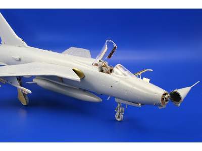  F-105D/ G exterior 1/48 - Hobby Boss - blaszki - zdjęcie 9