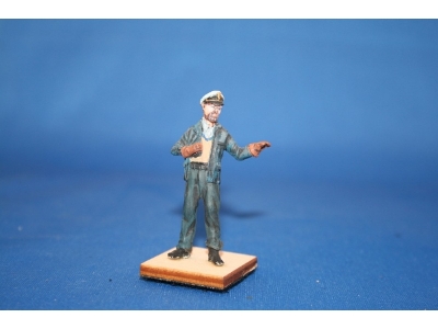 German U-boot Officer On Conning Tower I. Wo - zdjęcie 1