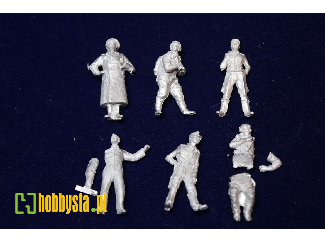 6 Figures Of The German Airforce - 4 Pilots, 1 Officer, 1 Mechanic - zdjęcie 1