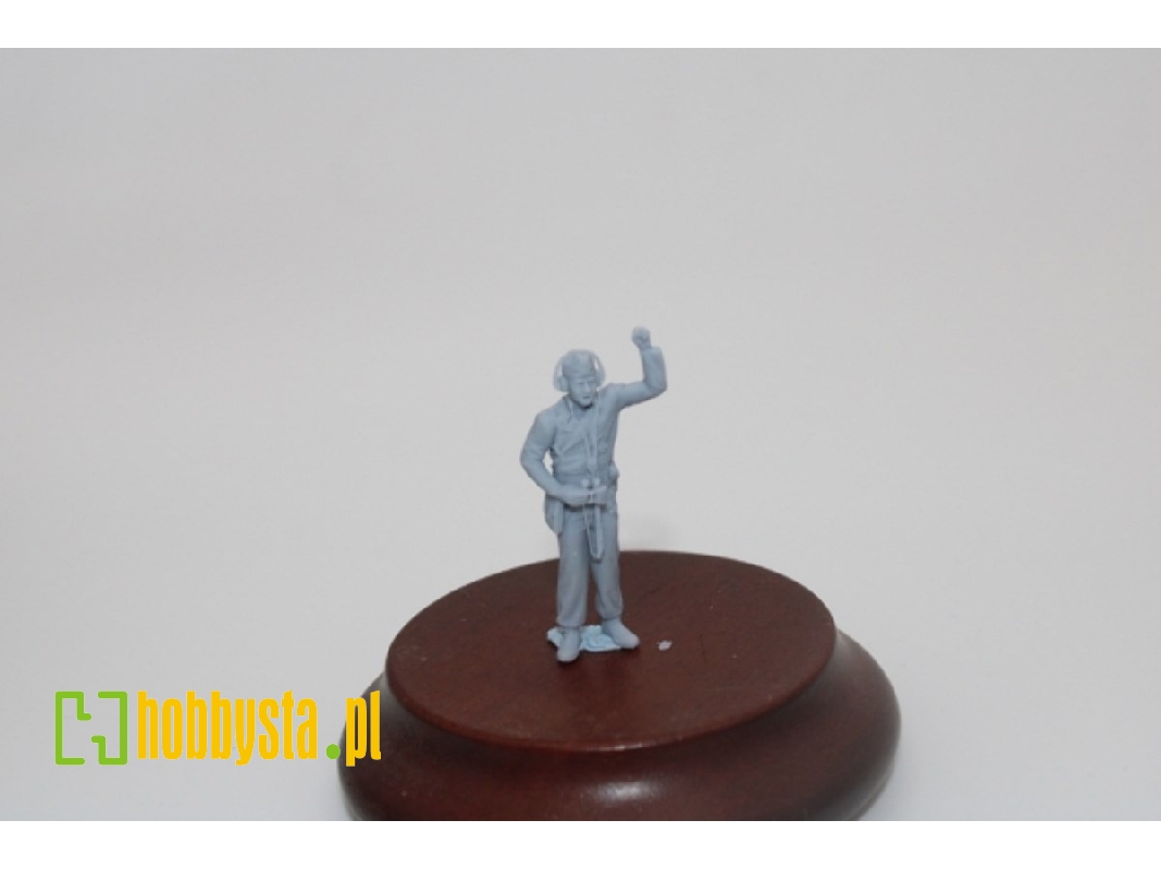 German Wwii Tank Commander Standing - zdjęcie 1