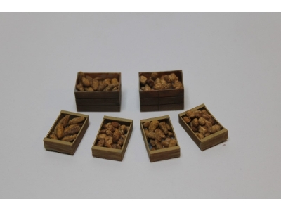 Big (2 Pcs) And Small (4 Pcs) Wooden Crates With Vegetables - zdjęcie 1