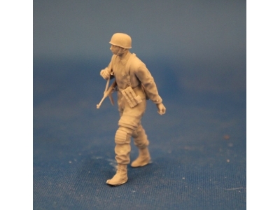Paratrooper Corporal With Mp 40 - zdjęcie 2