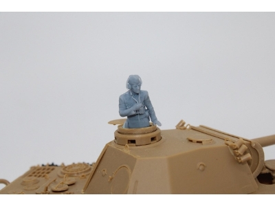 German Wwii Tank Commander With Binocular - zdjęcie 1