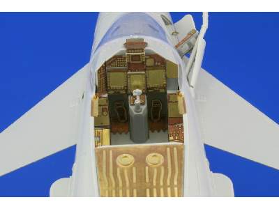  EF-2000 Typhoon Single Seater interior S. A. 1/32 - Trumpeter - - zdjęcie 3