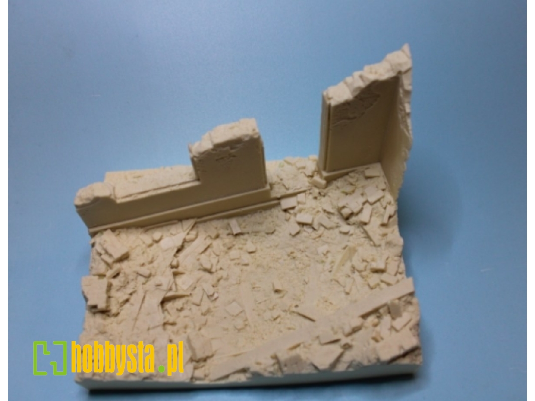 Ruined House - zdjęcie 1