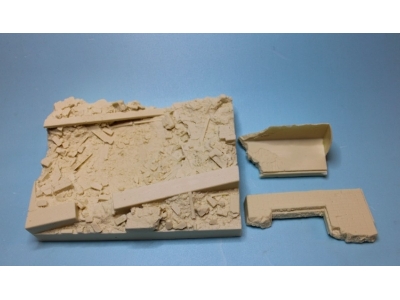 Ruined House - zdjęcie 2