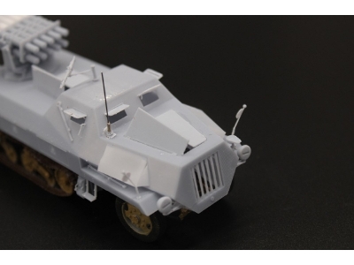 Opel Blitz Maultier With Panzerwerfer 42 - zdjęcie 3 Opel Blitz Maultier With Panzerwerfer 42 - zdjęcie 3