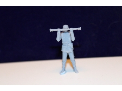Luftwaffe Soldier With Range Finder 2 Cm Flak/ Quarter - zdjęcie 1