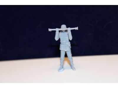 Luftwaffe Soldiers Anti-aircraft 2cm Flakvierling 38 Complete Crew (5 Figures) - zdjęcie 3 Luftwaffe Soldiers Anti-aircraft 2cm Flakvierling 38 Complete Crew (5 Figures) - zdjęcie 3