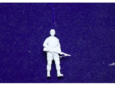 Paratroopers Crete With Rifle And Cartridge Belt - zdjęcie 1