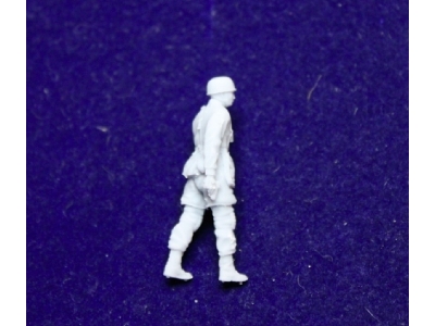 Paratrooper Officer Crete With Pistol - zdjęcie 2 Paratrooper Officer Crete With Pistol - zdjęcie 2