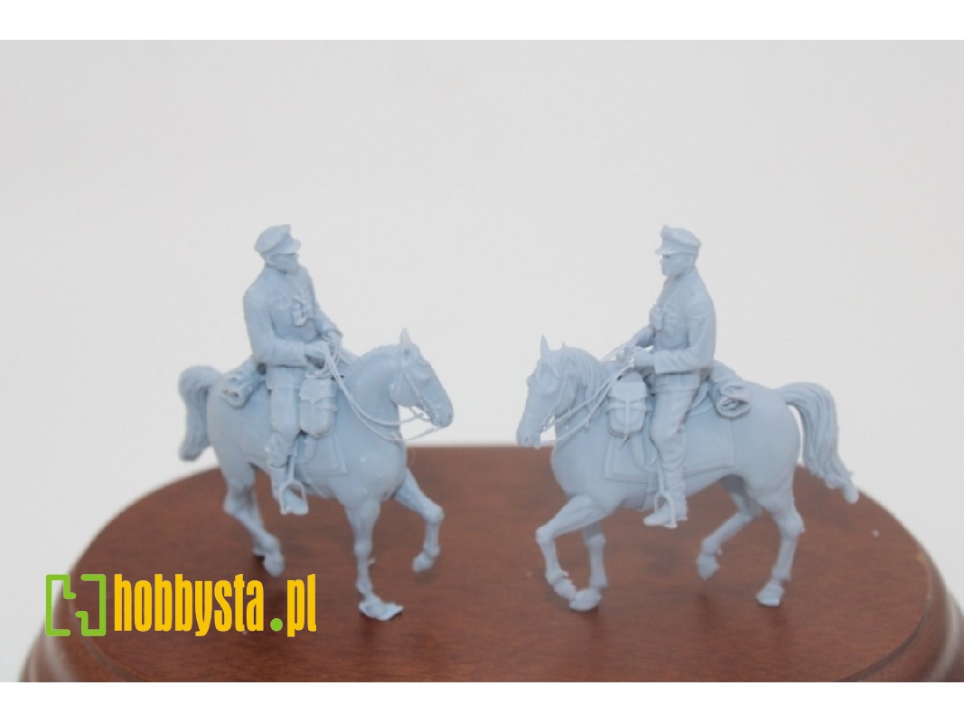 Officer Of The Waffen Ss On Horseback - zdjęcie 1