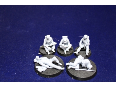 German Soldiers Resting (5 Figures) - zdjęcie 1