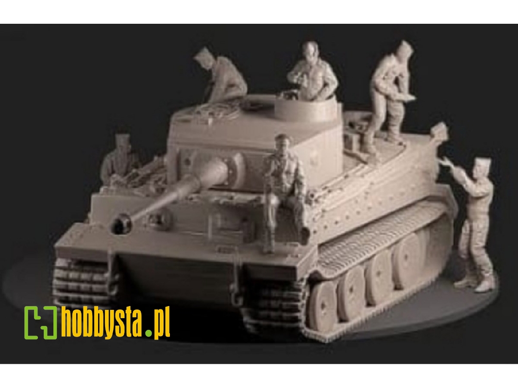 6 German Tankers Loading The Tank - zdjęcie 1