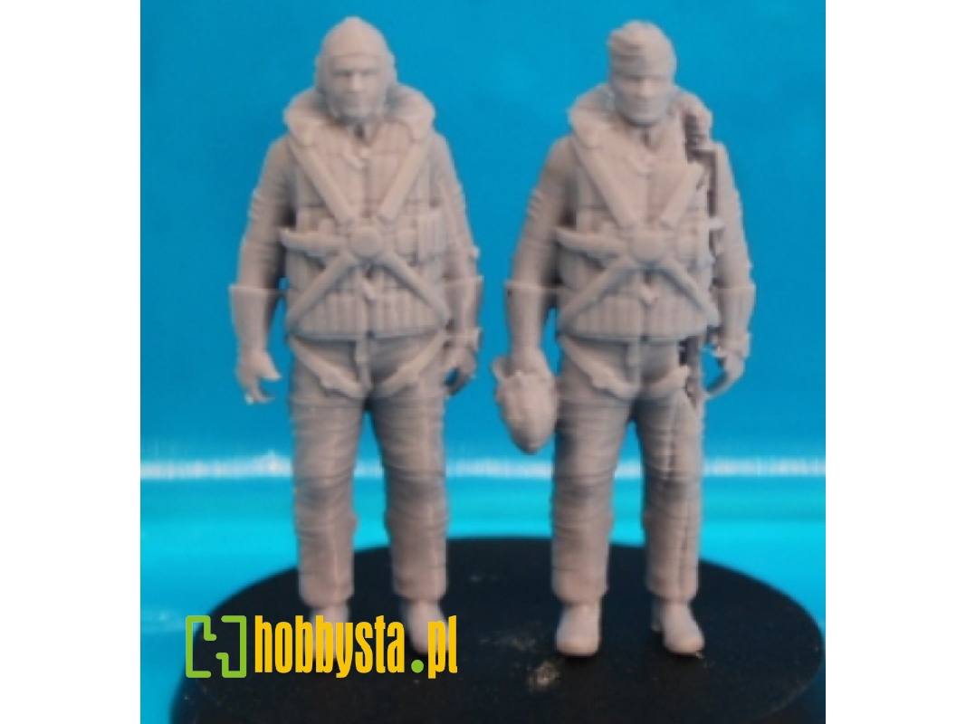 2 German Pilots Standing - zdjęcie 1