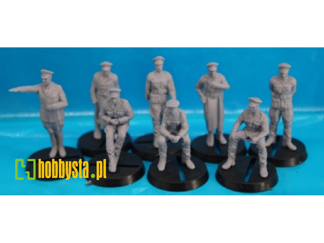 8 German Officers - zdjęcie 1