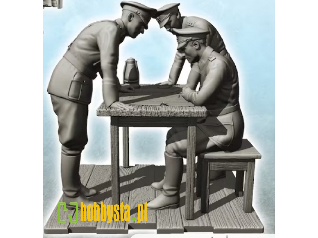 4 German Soldiers At The Map Table - zdjęcie 1