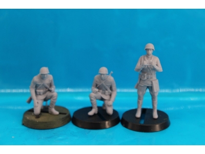 Russian 7,65mm Anti Tank Gun With 3 Man Crew - zdjęcie 1