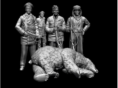 4 U-boot Crew With A Killed Polar Bear - zdjęcie 1