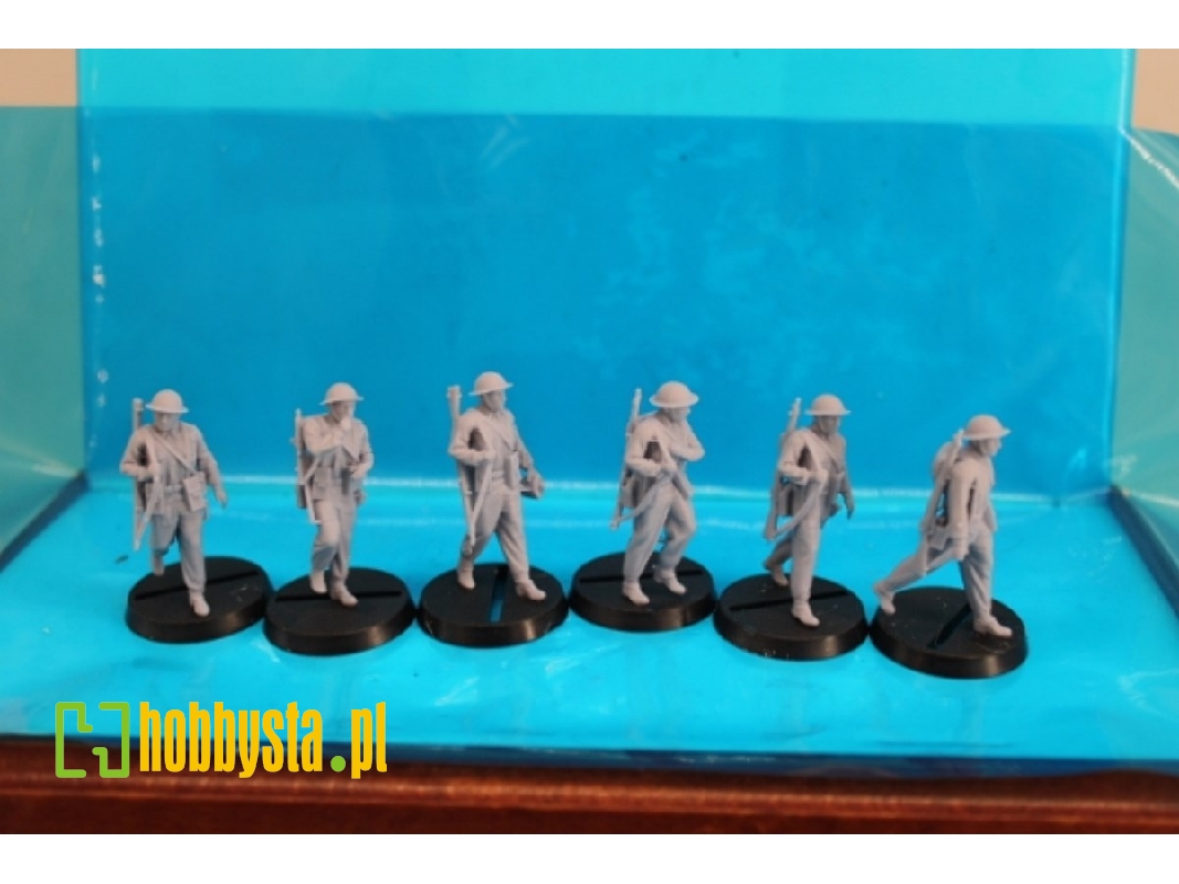 British Infantry In March - zdjęcie 1