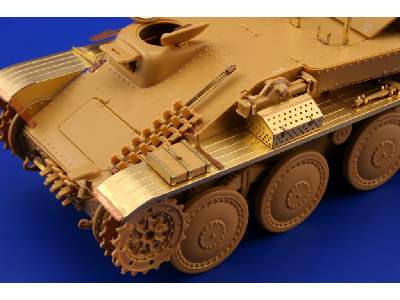  Flakpanzer 38 (Gepard) exterior 1/35 - Italeri - blaszki - zdjęcie 6