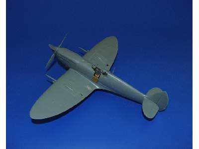  Spitfire Mk. IXc 1/48 - Tamiya - blaszki - zdjęcie 2