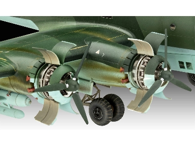 Focke Wulf Fw-200 C-5 / C-8 Condor - zdjęcie 8