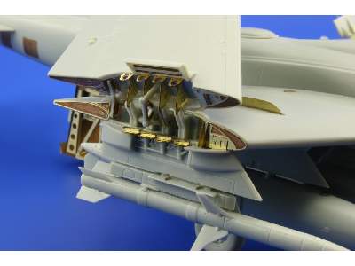  EA-6B wing fold 1/48 - Kinetic - blaszki - zdjęcie 3