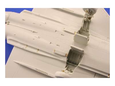  EF-2000 Two-seater exterior 1/48 - Revell - blaszki - zdjęcie 14