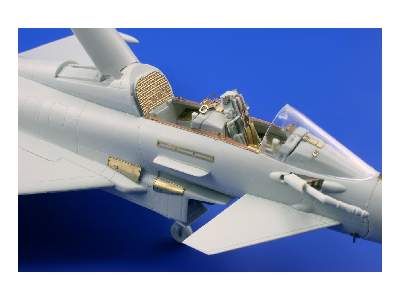  EF-2000 Two-seater interior S. A. 1/48 - Revell - blaszki - zdjęcie 3