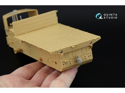 Voroshilovets Tractor - 3d-printed & Coloured Interior On Decal Paper With 3d-printed Resin Parts (For Trumpeter Kits) - zdjęci