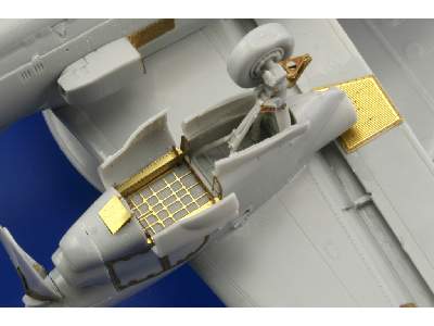  E-2C undercarriage 1/72 - Hasegawa - blaszki - zdjęcie 2