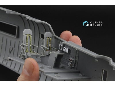 Consolidated B-24 D/J Liberator - Pilot's Compartment 3d-printed & Coloured Interior On Decal Paper (For Hobby Boss Kits) - zdjÄ