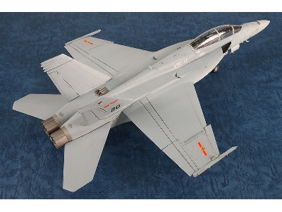 Boeing F/A-18 F Super Hornet (Vfc-12) - zdjęcie 21