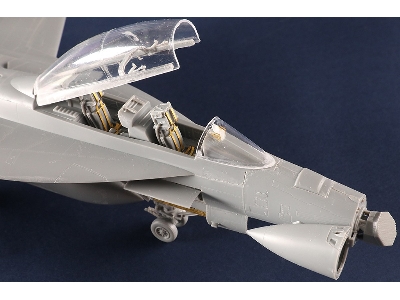 Boeing F/A-18 F Super Hornet (Vfc-12) - zdjęcie 31