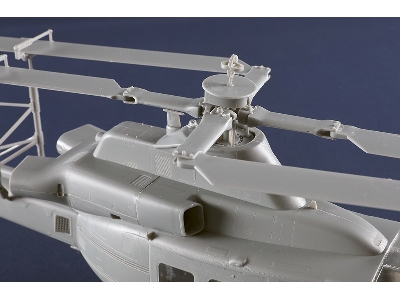 Bell Uh-1 Y Venom - zdjęcie 13