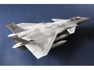Chinese J-20s Mighty Dragon - zdjęcie 18