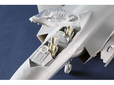 Chinese J-20s Mighty Dragon - zdjęcie 26