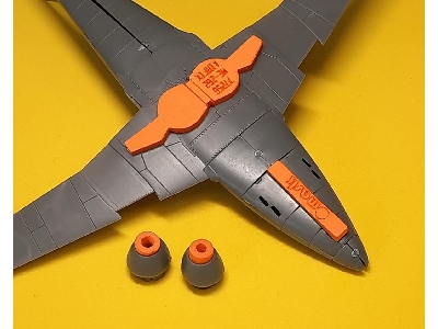 Messerschmitt Me-262 - Wheel Bay Plugs (For Airfix Kits) - zdjęcie 2