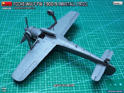 Focke Wulf Fw-190 D-9 - Mimetall Production Jagdgeschwader 301  (Basic Kit) - zdjęcie 9