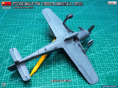 Focke Wulf Fw-190 D-9 - Mimetall Production Jagdgeschwader 301  (Basic Kit) - zdjęcie 10