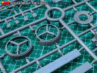 Focke Wulf Fw-190 D-9 - Mimetall Production Jagdgeschwader 301  (Basic Kit) - zdjęcie 16