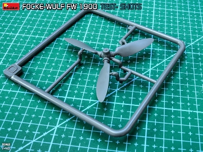 Focke Wulf Fw-190 D-9 - Mimetall Production Jagdgeschwader 301  (Basic Kit) - zdjęcie 17